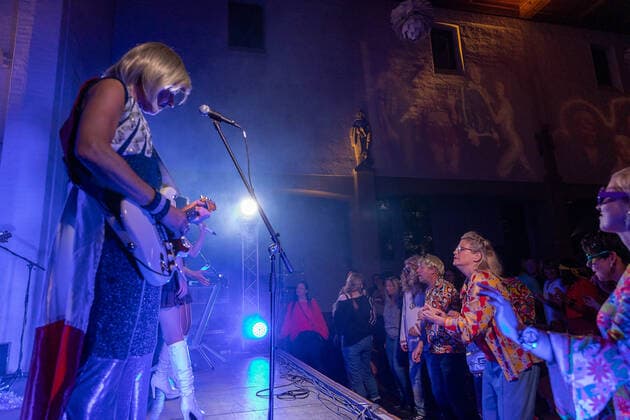 Reutlingen Themenbilder: ABBA Dream - Coverband aus Italien bei der Christuskirche - Evangelische Kirchengemeinde Reutlingen, 28.05.2022, Themenbilder: ABBA Dream - Coverband aus Italien bei der Christuskirche - Evangelische Kirchengemeinde Reutlingen, 28.05.2022, Copyright: xDROFITSCH EIBNERx EP_ddh