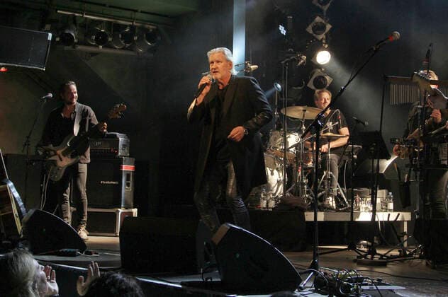 Johnny Logan & Band live bei einem Konzert der The Irish Soul -Tour im Grünspan. Hamburg, 28.05.2022