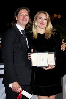 Foto IPP Daniele Cifala™ Cannes 28 05 2022 Palme D Or Winner Photocall - The 75th Annual Cannes Film Festival nella foto: Belgian film director Felix Van Groeningen and Belgian director Charlotte Vandermeersch Italy Photo Press - World Copyright