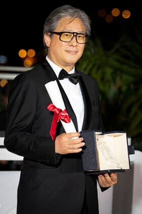 Foto IPP Daniele Cifala™ Cannes 28 05 2022 Palme D Or Winner Photocall - The 75th Annual Cannes Film Festival nella foto: Director Park Chan-wook Italy Photo Press - World Copyright