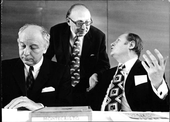 Walter Scheel Von links: Walter Scheel, Wolfgang Mischnik und Karl-Hermann Flach. Walter Scheel war ein deutscher Politiker der FDP. Er war von 1974 bis 1979 der vierte Bundespräsident der Bundesrepublik Deutschland., Copyright: UnitedxArchivesxSvenxSimon Nur redaktionelle Nutzung. Editorial usage only. UnitedArchivesIMS_3290175F EDITORIAL USE ONLY