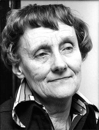 Astrid Lindgren Astrid Lindgren (71), ist eine schwedische Kinderbuchautorin und erhält in diesem Jahr den Friedenspreis des Deutschen Buchhandels., Copyright: UnitedxArchivesxSvenxSimon Nur redaktionelle Nutzung. Editorial usage only. UnitedArchivesIMS_3348432F EDITORIAL USE ONLY