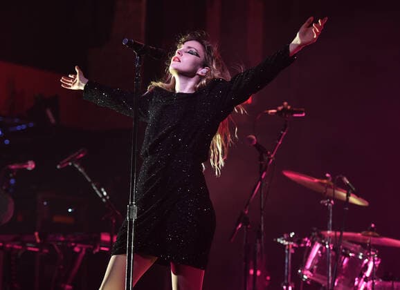 FORT LAUDERDALE FL - MAY 31: Chvrches performs during the Screen Violence North American Tour at Revolution Live on May 31, 2022 in Fort Lauderdale, Florida. Copyright: xmpi04x