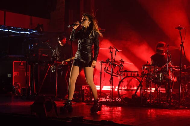 FORT LAUDERDALE FL - MAY 31: Chvrches performs during the Screen Violence North American Tour at Revolution Live on May 31, 2022 in Fort Lauderdale, Florida. Copyright: xmpi04x