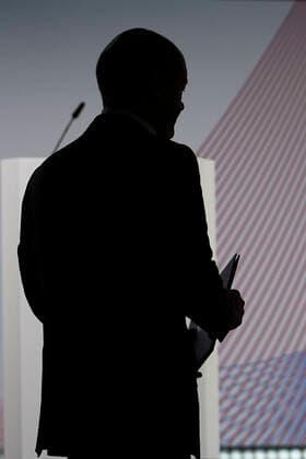 News Bilder des Tages dbew Bundesverband der Energie- und Wasserwirtschaft Kongress in Berlin Aktuell,01.06.2022 Berlin, Bundeskanzler der Bundesrepublik Deutschland Olaf Scholz im Portrait bei seiner Keynote beim bdew Bundesverband der Energie- und Wasserwirtschaft Kongress in Berlin Berlin Berlin Deutschland *** dbew Federal Association of Energy and Water Management Congress in Berlin Current,01 06 2022 Berlin, Chancellor of the Federal Republic of Germany Olaf Scholz in portrait during his keynote speech at the bdew Federal Association of Energy and Water Management Congress in Berlin Berlin Germany