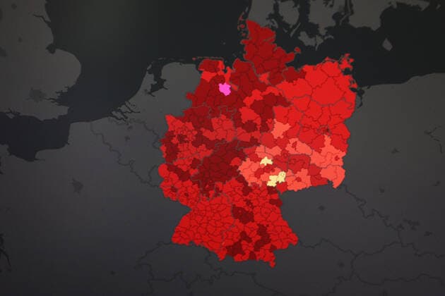 Dashboard des RKI, die 7-Tage-Inzidenz liegt nun bei 221,4 7-Tage-Inzidenz, Dashboard des RKI auf einem Monitor am 02.06.2022 in Siegen Deutschland.