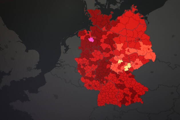Dashboard des RKI, die 7-Tage-Inzidenz liegt nun bei 221,4 7-Tage-Inzidenz, Dashboard des RKI auf einem Monitor am 02.06.2022 in Siegen Deutschland.