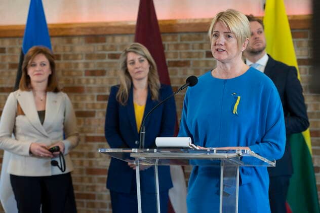 News Bilder des Tages June 2, 2022, QUEBEC, PQ, Canada: Minister of Foreign Affairs of the Republic of Estonia Eva-Maria Liimets speaks at a news conference as they meets Melanie Joly, centre behind, Minister of Foreign Affairs and her counterparts from the Baltic region, Zanda Kalnina-Lukasevica, centre, of Latviaâ Parliamentary Secretary of the Ministry of Foreign Affairs, left, and Minister of Foreign Affairs of the Republic of Lithuania Gabrielius Landsbergis, right, Thursday, June 2, 2022 in Quebec City. QUEBEC Canada - ZUMAc35_ 20220602_zaf_c35_053 Copyright: xJacquesxBoissinotx