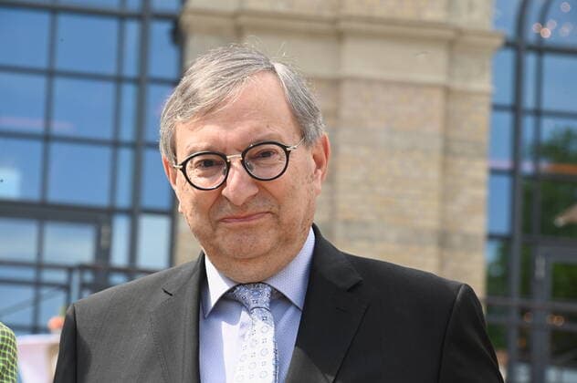Abraham Lehrer, Vizepräsident den Zentralrats der Juden bei der Pressekonferenz zum Programm von Shalom Musik Köln das Musikfestival findet im Rahmen des jüdischen Festjahr vom 4.-11.08.2022 statt.