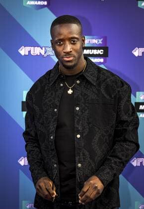 2022-06-02 20:24:07 AMSTERDAM - Dj Lucky Jones on the purple carpet for the FunX Music Awards in AFAS Live in Amsterdam. During the award show, the most important music prizes of the young Netherlands are presented. ANP RAMON VAN FLYMEN netherlands out - belgium out