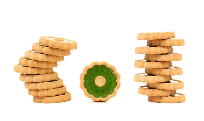 Composition of cookies with kiwi jam. Isolated on a white background. , 10083310.jpg, background, closeup, isolated, grain, nobody, butter, plate, delicious, green, dessert, white, sweet, jelly, view, unhealthy, snack, flavor, break, breakfast, kiwi, gourmet, crunchy, assortment, jam, eat, candy, biscuit, tasty, healthy, bakery, above, almond, sugar, assorted, variation, cookies, fruit, fresh, bread, sweetness, mix, baked, food, edible, mixed, row, concept,