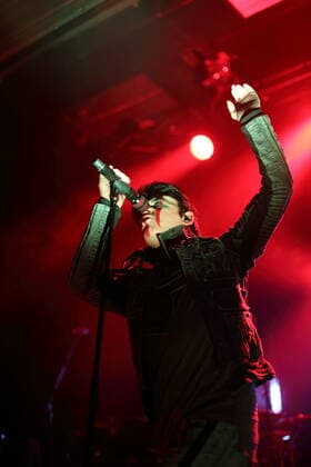 Gary Numan bei einem Konzert im Columbia Theater in Berlin, 2. Juni 2022. Gary Numan Konzert Berlin