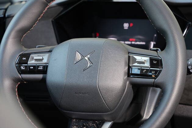 DS 4 Puretech 225 Performance Line - modele 2022 NEWS : Presentation essai DS 4 2022 LaurentSanson Panoramic 