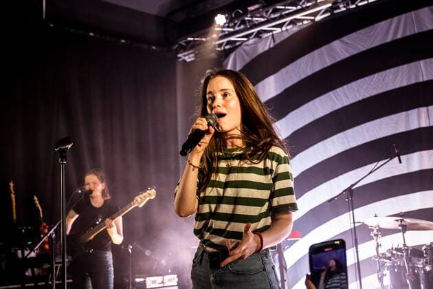 Sigrid Performs In Milan Italy Sigrid performs live at Santeria Toscana 31 on June 1, 2022 in Milan, Italy. Milan Milan Italy  Copyright: xRobertoxFiniziox originalFilename: finizio-sigridpe220601_npaec.jpg
