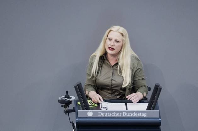 Stephanie Aeffner, Mitglied des Deutschen Bundestages (Buendnis 90 Die Gruenen), aufgenommen im Rahmen der Sitzung des Deutschen Bundestages in Berlin, 03.06.2022. Berlin Deutschland *** Stephanie Aeffner, Member of the German Bundestag Buendnis 90 Die Gruenen , taken during the session of the German Bundestag in Berlin, 03 06 2022 Berlin Germany. Copyright: xFlorianxGaertner photothek.dex