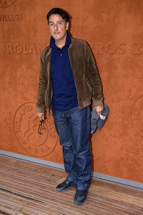 Yvan Attal CELEBRITES : Roland Garros 2022 - Internationaux de France - 03 06 2022 FedericoPestellini Panoramic 