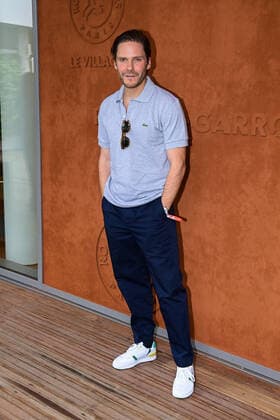 Daniel Bruhl CELEBRITES : Roland Garros 2022 - Internationaux de France - 03 06 2022 FedericoPestellini Panoramic 
