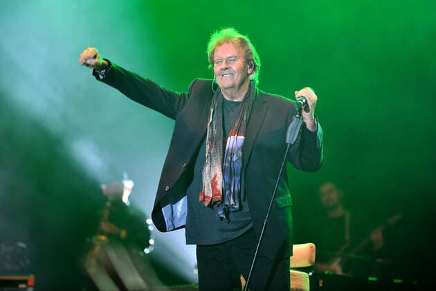 Schlossgrabenfest Darmstadt. Sänger Howard Carpendale während eines Auftritts im Rahmen des Schlossgrabenfestes am 03.06.2022 in Damrstadt. 20220603MWI18777