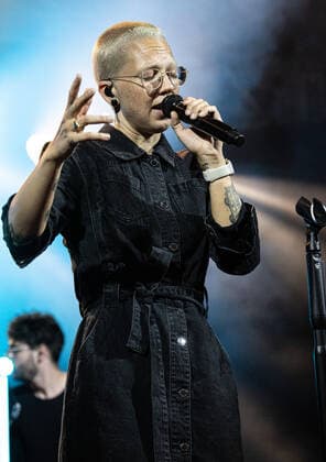 04.06.2022. Düsseldorf. 28. Jazz Rally. Die Sängerin Stefanie Heinzmann.. Düsseldorf Burgplatz Nordrhein-Westfalen Deutschland