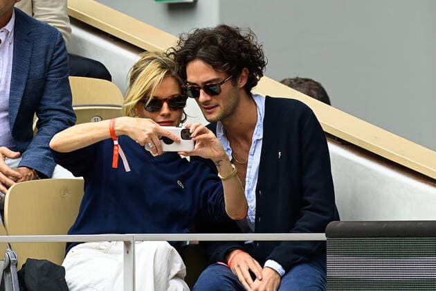 Sienna Miller CELEBRITES : Roland Garros 2022 - Internationaux de France - 05 06 2022 FedericoPestellini Panoramic 