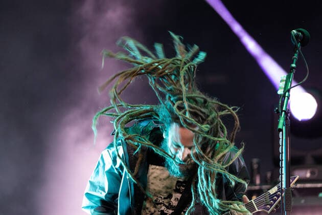 IMAGO Creative: Jahreszeit Sommer, Festivals Entertainment Bilder des Tages Gitarrist Brian Welch - Die US amerikanische Metal Band Korn auf der Utopia Stage - Das 3 Tage Festival Rock am Ring vom 03. Bis 06. Juni 2022 auf dem Nürburgring in der Eifel. Das traditionsreichste Rockfestival Deutschlands ist mit 90.000 Wohenend-Tickets ausverkauft. Dritter Tag, Sonntag - 05.06.2022 Nürburg Nürburgring Rheinland-Pfalz Deutschland