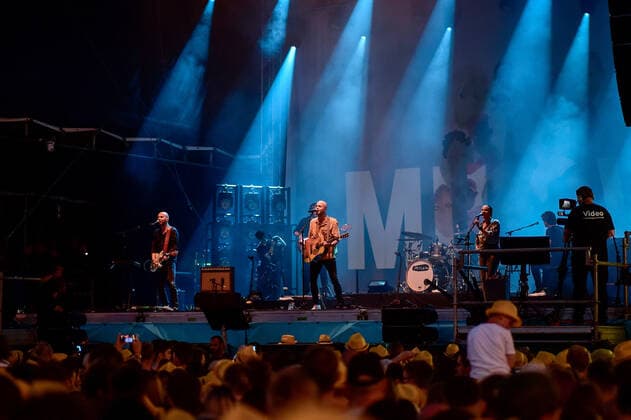 04.06.2022, xkaix, Entertainment Musik, Schlossgrabenfest 2022 emspor, v.l. Milow auf der Merck-Buehne Darmstadt