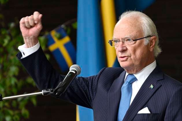 Entertainment Bilder des Tages King Carl Gustaf participates in the National Day celebrations in Holje Park in Olofstrom in southern Sweden during Sweden s National Day 6 June 2022. Poto: Johan Nilsson TT Kod 50090 OLOFSTRÖM SWEDEN x50090x *** King Carl Gustaf participates in the National Day celebrations in Holje Park in Olofstrom in southern Sweden during Sweden s National Day 6 June 2022 Poto Johan Nilsson TT Kod 50090 OLOFSTRÖM SWEDEN x50090x  Copyright: xJohanxNilsson TTx SWEDEN NATIONAL DAY