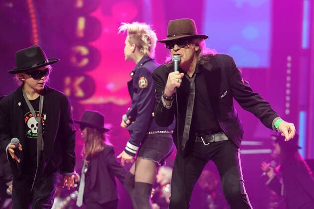 Entertainment Bilder des Tages UDO LINDENBERG - Udopium Live 2022 am 07.06.2022 in der Westfalenhalle in Dortmund UDO LINDENBERG bei seinem Auftritt in der Dortmunder Westfalenhalle Foto: osnapix UDO LINDENBERG - Udopium Live 2022