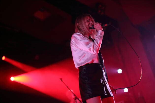 Kim Gordon bei einem Konzert im Astra Kulturhaus in Berlin, 7. Juni 2022. Kim Gordon Konzert Berlin