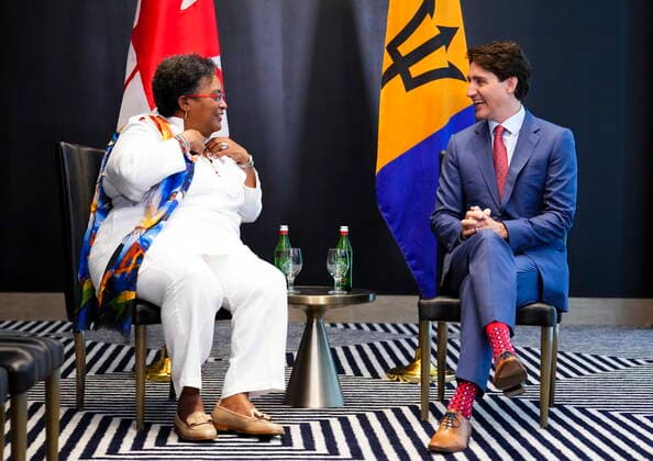 June 8, 2022, Los Angeles, Californioa, USA: Prime Minister Justin Trudeau takes part in a bilateral meeting with the Prime Minister of Barbados, Mia Mottley during the Summit of the Americas in Los Angeles, Calif., on Wednesday, June 8, 2022. Los Angeles USA  - ZUMAc35_ 20220608_zaf_c35_070 Copyright: xSeanxKilpatrickx