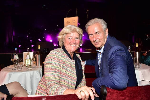 Geburtstagsfeier TIPI und Bar jeder Vernunft Monika Grütters, Klaus Wowereit 30 Jahre Bar jeder Vernunft 20 Jahre Tipi am Kanzleramt Jubiläumsfest in Berlin am 08.06.2022