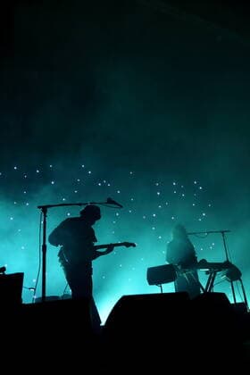 Alex Scally und Victoria Legrand von der Band Beach House bei einem Konzert in der Columbiahalle in Berlin, 8. Juni 2022. Beach House Konzert Berlin