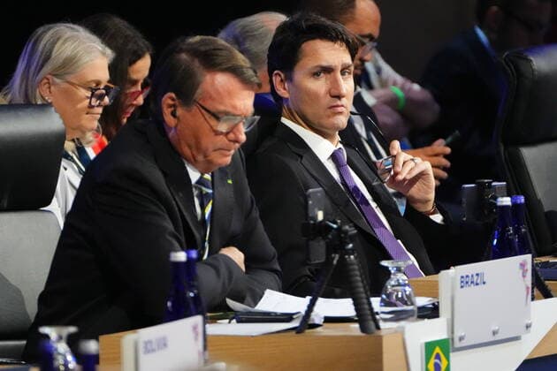 News Themen der Woche KW23 News Bilder des Tages June 10, 2022, Los Angeles, California, USA: Canadian Prime Minister Justin Trudeau, right, takes part in the leaders second plenary session at the Summit of the Americas in Los Angeles, Calif., on Friday, June 10, 2022. Los Angeles USA  - ZUMAc35_ 20220610_zaf_c35_054 Copyright: xSeanxKilpatrickx