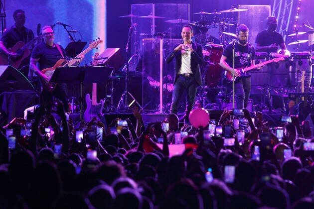 FOTO IPP MIPA ASSAGO 10 6 2022 CONCERTO MARC ANTHONY NELLA FOTO : IL CANTANTE MARC ANTHONY, MARCO ANTONIO MUNIZ, PUBBLICO Italy Photo Press - World Copyright