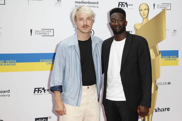 Nominiertenabend DEUTSCHER FILMPREIS 2022 Albrecht Schuch und Farba Dieng beim Nominiertenabend DEUTSCHER FILMPREIS 2022 am 11. Juni 2022 im BITE BY RITTER RICHARD in Berlin. 09.06.2022 Copyright: xEventpressxGolejewskix