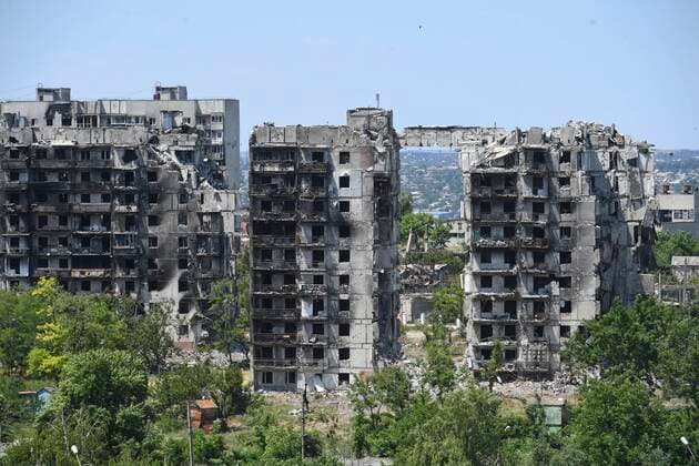 News Themen der Woche KW23 News Bilder des Tages DPR Russia Ukraine Military Operation Daily Life 8213875 11.06.2022 A general view shows destroyed residential buildings, in the course of Russia s military operation in Ukraine, in Mariupol, Donetsk People s Republic. Konstantin Mihalchevskiy Sputnik Mariupol Donetsk People s Republic  Copyright: xKonstantinxMihalchevskiyx
