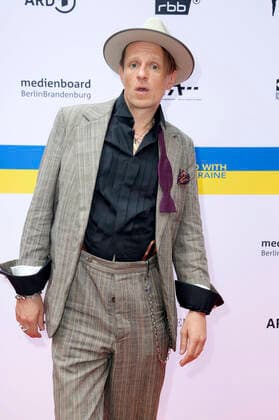 Alexander Scheer beim Nominiertenabend zum Deutschen Filmpreis 2022 im BITE by Ritter Richard. Berlin, 11.06.2022