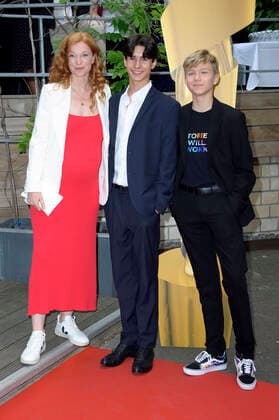 Marleen Lohse, Loris Sichrovsky und Leonard Conrads beim Nominiertenabend zum Deutschen Filmpreis 2022 im BITE by Ritter Richard. Berlin, 11.06.2022