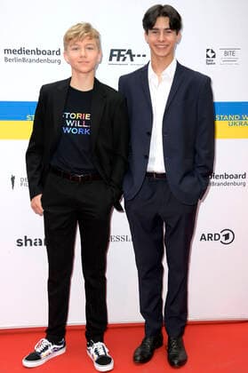 Loris Sichrovsky und Leonard Conrads beim Nominiertenabend zum Deutschen Filmpreis 2022 im BITE by Ritter Richard. Berlin, 11.06.2022