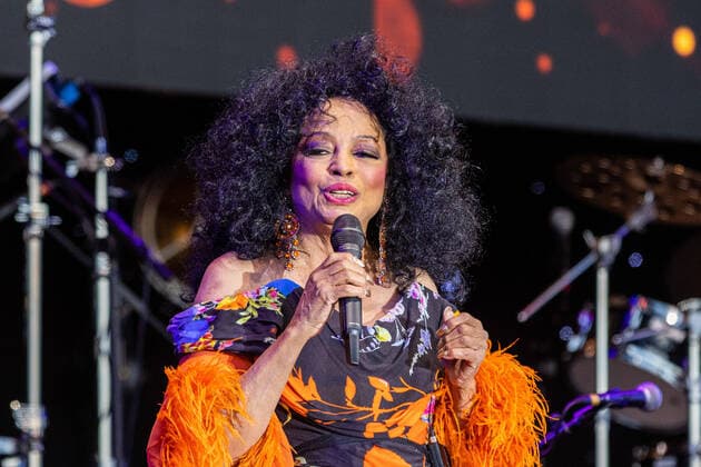 Bilder des Jahres 2022, Entertainment 06 Juni Entertainment Themen der Woche KW23 Entertainment Bilder des Tages June 12, 2022, Cambridge, United Kingdom: Diana Ross performs at The Cambridge Club Festival 2022 on Sunday 12th June at Childerley Orchard in Cambridge Cambridge United Kingdom - ZUMAs197 20220612_zaa_s197_446 Copyright: xPhilxLewisx