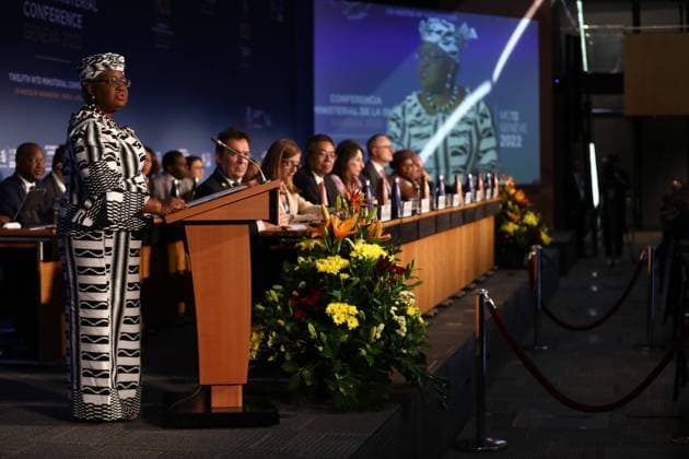 News Themen der Woche KW23 News Bilder des Tages Schweiz, Ministerkonferenz der Welthandelsorganisation in Genf (220612) -- GENEVA, June 12, 2022 -- Director-General of the World Trade Organization () Ngozi Okonjo-Iweala (Front) addresses the opening ceremony of the s 12th Ministerial Conference in Geneva, Switzerland, on June 12, 2022. The s 12th Ministerial Conference (MC12) opened Sunday at headquarters in Geneva. ( Handout via Xinhua) SWITZERLAND-GENEVA--MC12-OPENING WTO 