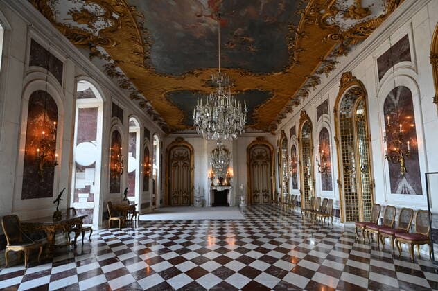 Kunst Kultur Architektur Reisen 12.06.2022 Potsdam Landeshauptstadt Musikfestspiele Potsdam Sanssouci Fahrradkonzert Impressionen zwischen Zeiten, Kulturen und Stilen, zwischen Musik, Fahrrad, Artistik und urbanen Sounds 3 Touren mit Konzerten, Führungen und Besichtigungen Schlosspark Sanssouci Neues Palais SPSG Stiftung Preussische Schlösser und Gärten Weltkulturerbe Denkmalschutz Denkmalpflege Marmorsgalerie Potsdam Brandenburg Deutschland