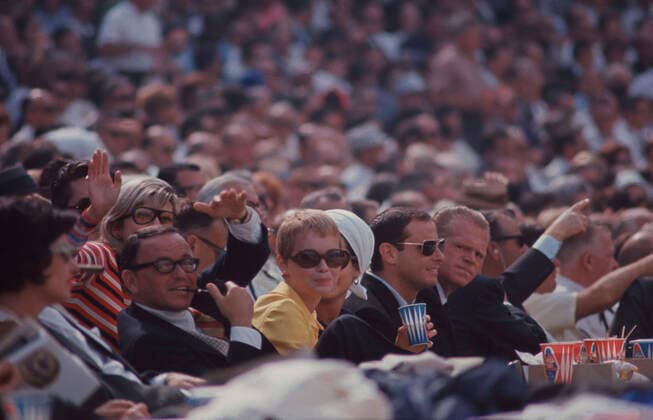 Frank Sinatra and Mia Farrow Los Angeles.CA.USA. LIBRARY. Frank Sinatra and Mia Farrow in circa 1967. Watching a baseball game. LMK30-SLIB130622PBOR-001 