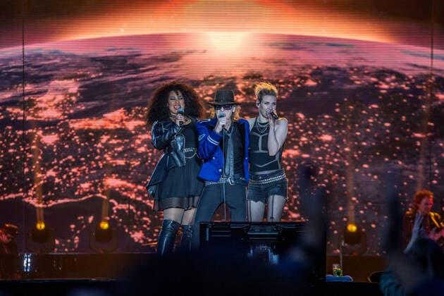 Der Panikrocker Udo Lindenberg begeistert 16000 Menschen auf der Leipziger Festwiese. Aktuell ist der Hamburger Musiker auf Udopium Tour 2022 mit dem Panikorchester unterwegs.