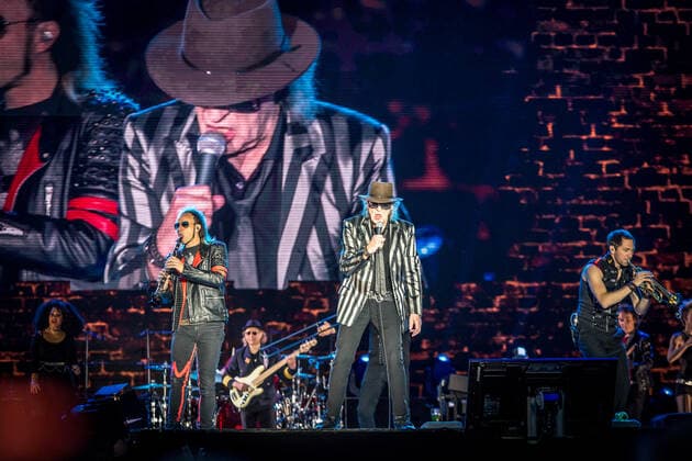 Der Panikrocker Udo Lindenberg begeistert 16000 Menschen auf der Leipziger Festwiese. Aktuell ist der Hamburger Musiker auf Udopium Tour 2022 mit dem Panikorchester unterwegs.