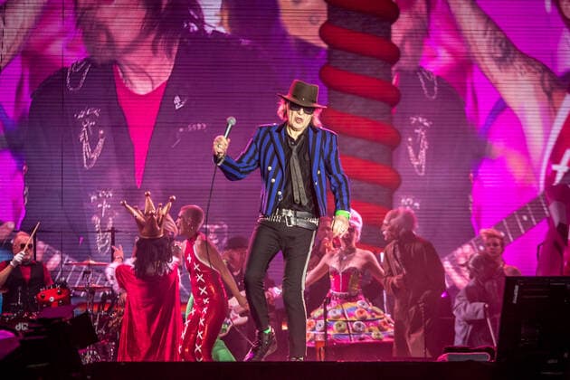 Der Panikrocker Udo Lindenberg begeistert 16000 Menschen auf der Leipziger Festwiese. Aktuell ist der Hamburger Musiker auf Udopium Tour 2022 mit dem Panikorchester unterwegs.