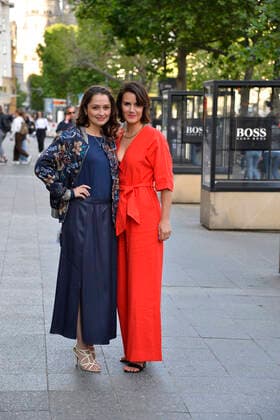 Sarah Alles und Yara Hoffmann Ankunft zum Dinner des Deutscher Schauspielpreis Hotel ZOO Berlin 14. Juni 2022