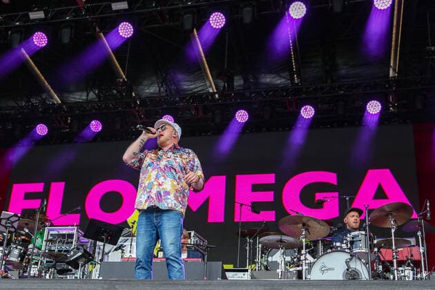 DIE FANTASTISCHEN VIER - 30 Jahre Live am 17.06.2022 in der Hänsch-Arena in Meppen Vorband Sänger Flo Mega Foto: osnapix DIE FANTASTISCHEN VIER - 30 Jahre Live