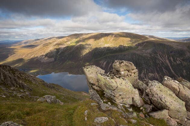 View from Sgor Gaoith over Loch Einich towards Braeriach, Cairngorms National Park, Scotland, UK, August 2016.  1573628 SCOTLAND:xThexBigxPicture