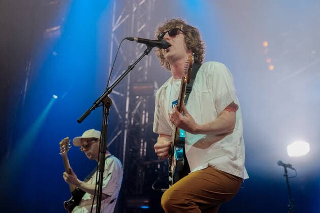 June 17, 2022, Newport, United Kingdom: Jack Cochrane, vocalist and lead guitarist with Scottish indie rock band The Snuts, who s song Always was the final number one in the Scottish Singles Chart before it was discontinued in December 2020, performing live on stage in the Big Top at the Isle of Wight Festival. Newport United Kingdom - ZUMAs197 20220617_zaa_s197_263 Copyright: xDawnxFletcher-Parkx